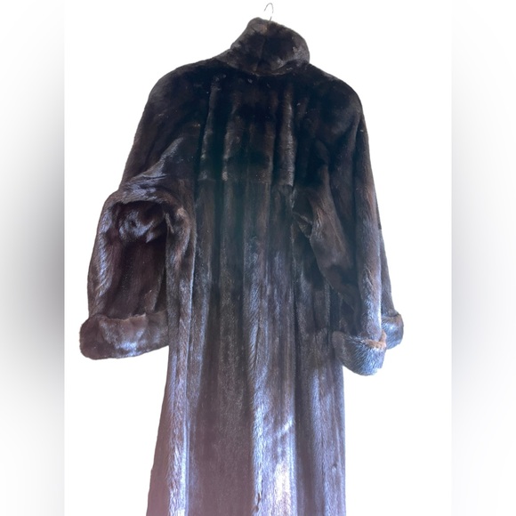 Beautiful Valentino Vintage Ladies Full Length Black Mink Fur Coat Size Large - Picture 5 of 16